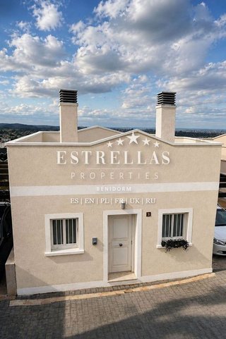 Chalet en venta en Cala de Finestrat en Finestrat