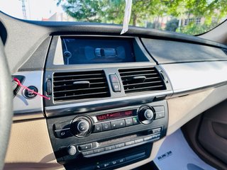 BMW X5 2011