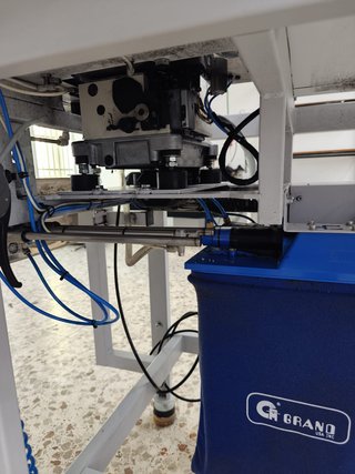 Máquina de coser ROBOTECH 3300
