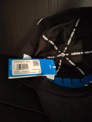 Gorra Adidas Corduroy negra