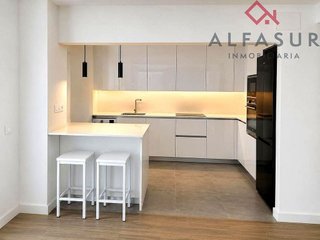 Ático en alquiler en El Mayorazgo - El Limonar en Málaga
