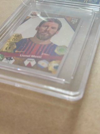 Card Lionel Messi 2017 Panini FIFA 365 GMA 8.5