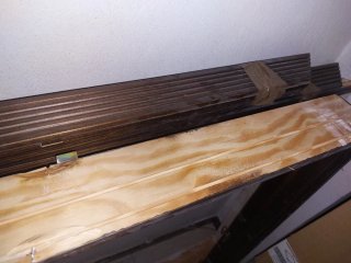 Premarco y ventana con tapaluz y ambas