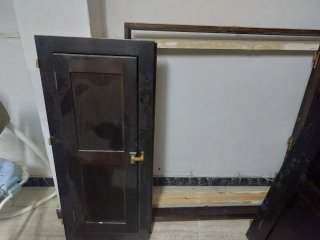 Premarco y ventana con tapaluz y ambas
