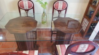 Mesa Comedor Cristal y 4 Sillas Madera