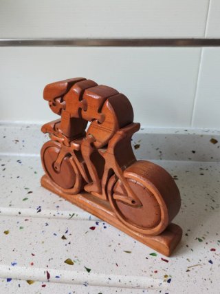Puzzle ciclista madera