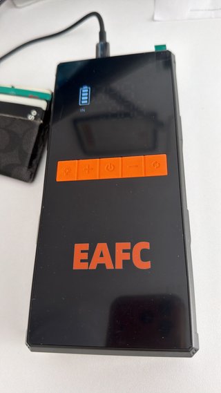 Cargador y Arrancador de Batería EAFC