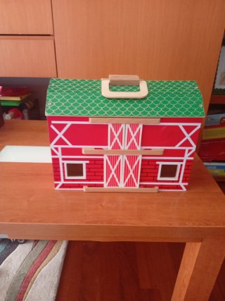 Granja de madera para niños