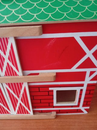 Granja de madera para niños