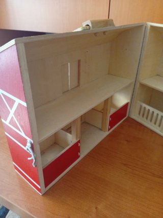 Granja de madera para niños