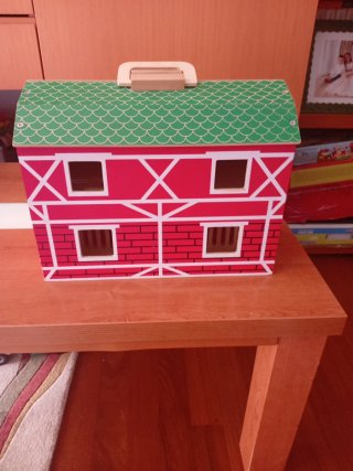 Granja de madera para niños