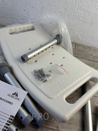 Taburete baño Mobiclinic