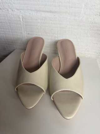 Sandalia Zueco Moda Cruda Talla 38