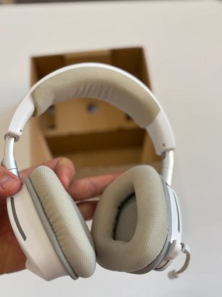 Corsair Void v2 Auriculares Inalámbricos Blancos