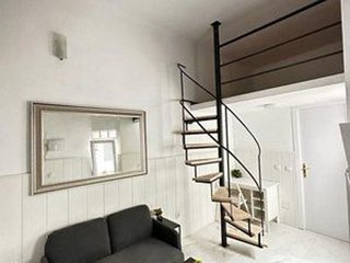 Local comercial en alquiler en Bellas Vistas en Madrid