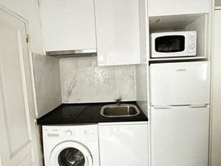 Local comercial en alquiler en Bellas Vistas en Madrid
