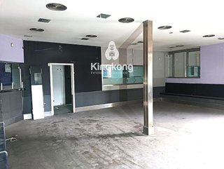 Local comercial en alquiler en Fresnos en Torrejón de Ardoz