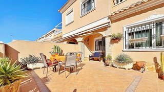 Casa adosada en venta en Campos de Golf - Villa Martin - Los Dolses en Orihuela