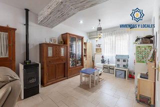 Casa adosada en venta en Chauchina