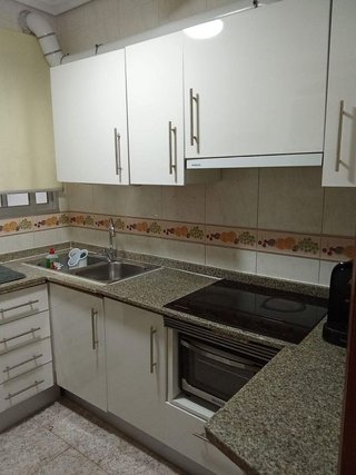 Piso en alquiler en Ciudad Jardín - Zoco en Córdoba