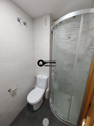Piso en alquiler en Hospital - Parque sur en Albacete