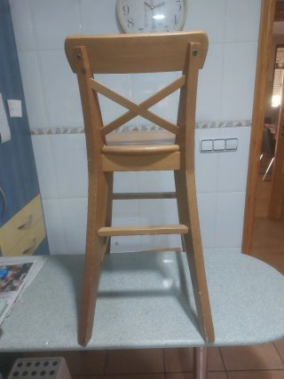 Trona IKEA madera