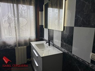 Chalet en venta en Oia