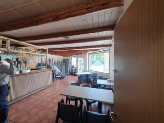 Local comercial en alquiler en Parque Alcosa - Jardines del Edén en Sevilla