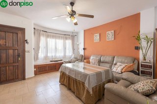Casa adosada en venta en Chauchina