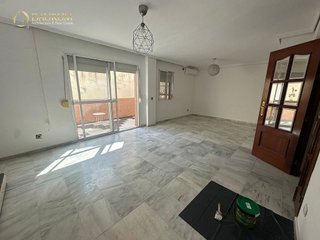 Casa adosada en venta en Colores - Entreparques en Sevilla