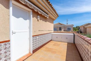 Casa en venta en Nueva Torrevieja - Aguas Nuevas en Torrevieja