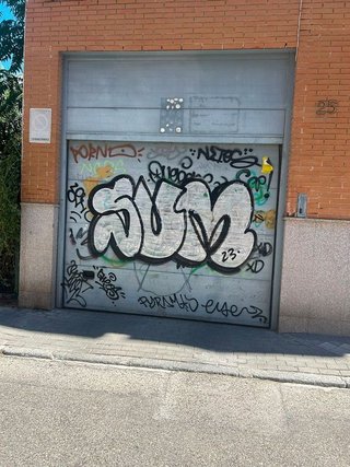 Garaje en venta en Numancia en Madrid