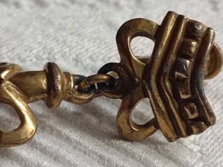 Catlecliff earrings