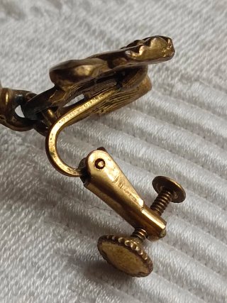 Catlecliff earrings