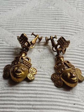 Catlecliff earrings