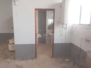 Nave industrial en venta en Caudete