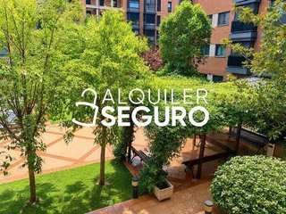 Piso en alquiler en Rejas en Madrid