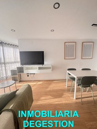 Piso en alquiler en Linarejos en Linares