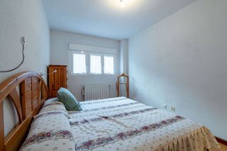 Piso en venta en Los Cármenes en Madrid
