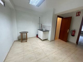 Local comercial en alquiler en Huerta de la Reina - Trassierra en Córdoba