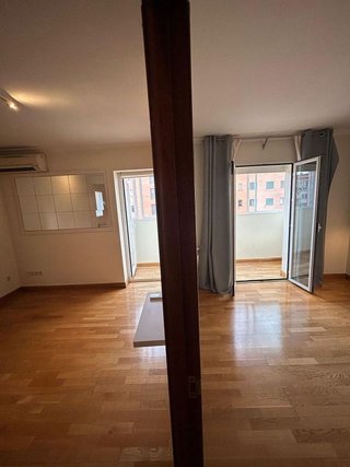 Piso en alquiler en Los Cármenes en Madrid