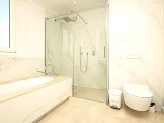Piso en alquiler en La Alquería en Benahavís