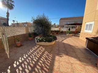 Casa pareada en venta en Playa de los Locos en Torrevieja