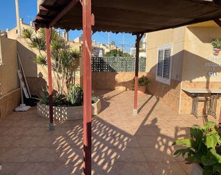 Casa pareada en venta en Playa de los Locos en Torrevieja