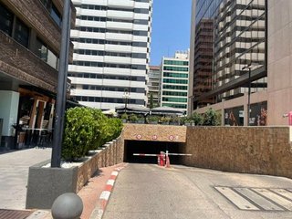 Garaje en venta en Castillejos en Madrid