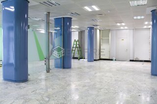 Local comercial en alquiler en Parque Ayala - Jardín de la Abadía - Huelín en Málaga