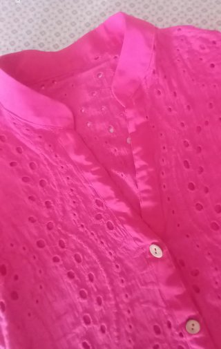 Camicia traforata estiva fucsia