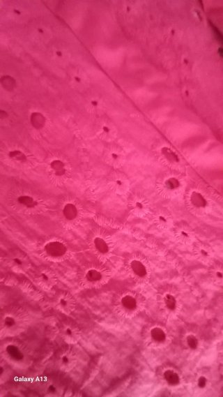 Camicia traforata estiva fucsia