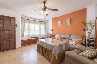 Casa adosada en venta en Chauchina