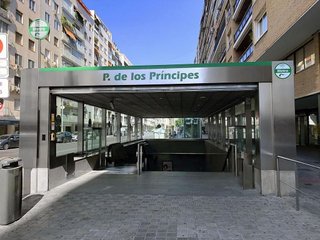 Piso en alquiler en Los Remedios en Sevilla